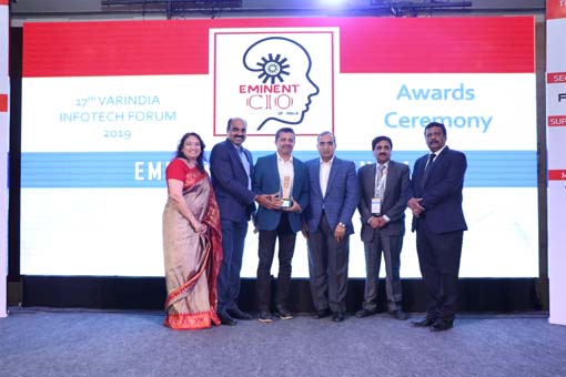 RP Rath, CIO, Quatrro Global Services Pvt. Ltd receives the Eminent CIOs of India Award at 17th IT FORUM 2019