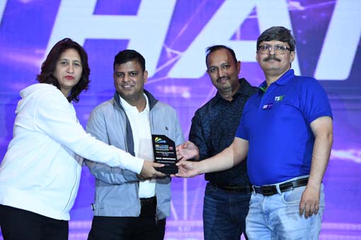 Partners While Receiving The Award at ISODA TechSummit 2020           